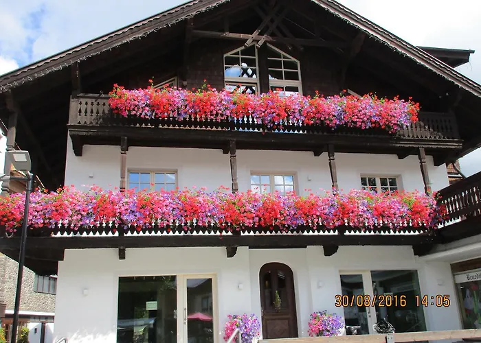 Haus Gabriel - Direkt Im Zentrum Von Seefeld Апартаменты Зеефельд в Тироле